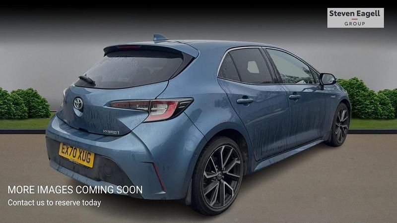 Used Toyota Corolla 122 HP (89 kW) 2020 Blue Hatchback