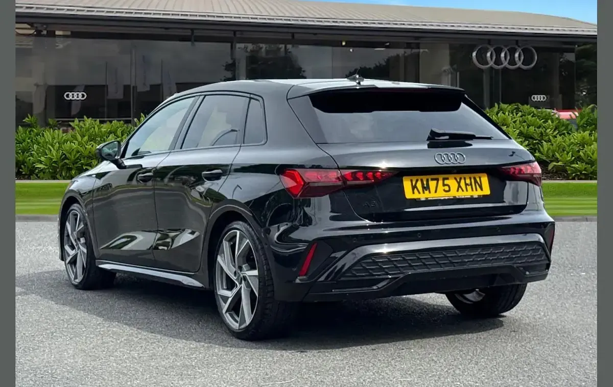 Used Audi A3 Black Edition 150 HP (110 kW) 2025 Black Hatchback