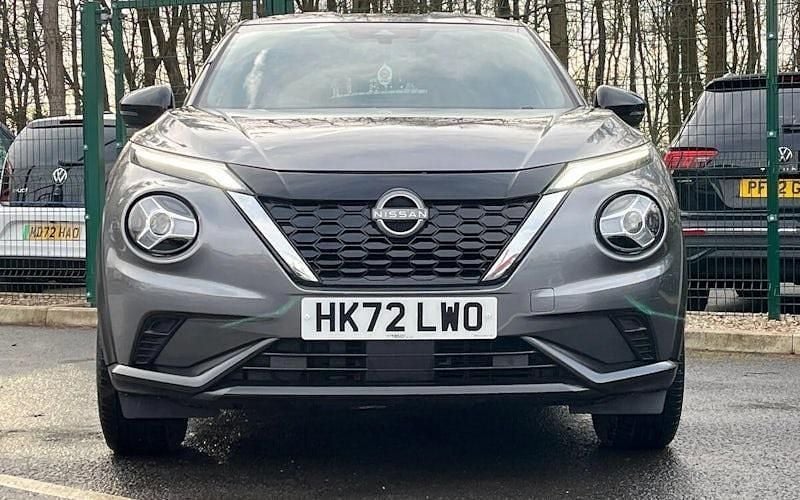 Used Nissan Juke N-Connecta 143 HP (105 kW) 2023 Grey SUV