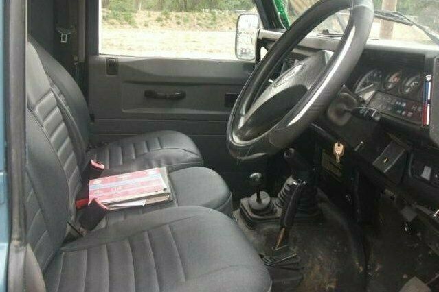 Used Land Rover Defender 90 HP (66 kW) 1997 SUV