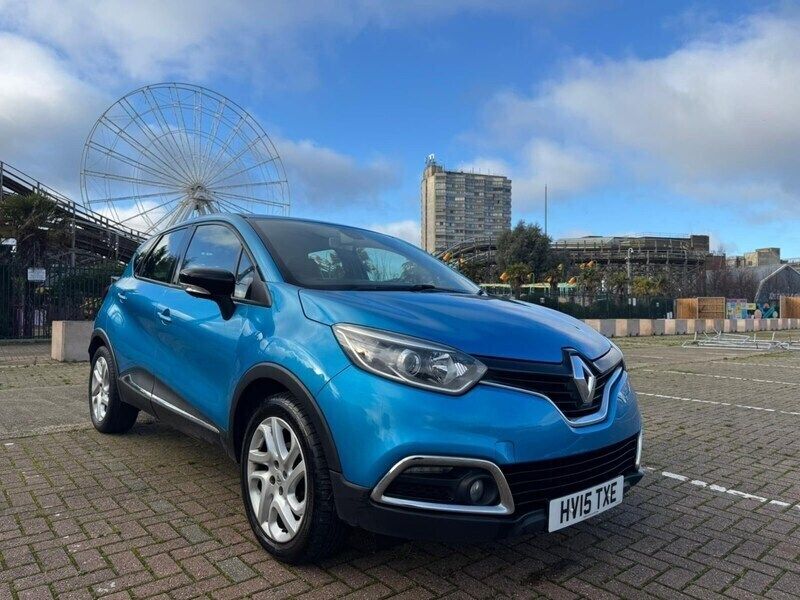 Blue Used 2015 Renault Captur Dynamique SUV | £4,295 (Good price) - Image 1/4