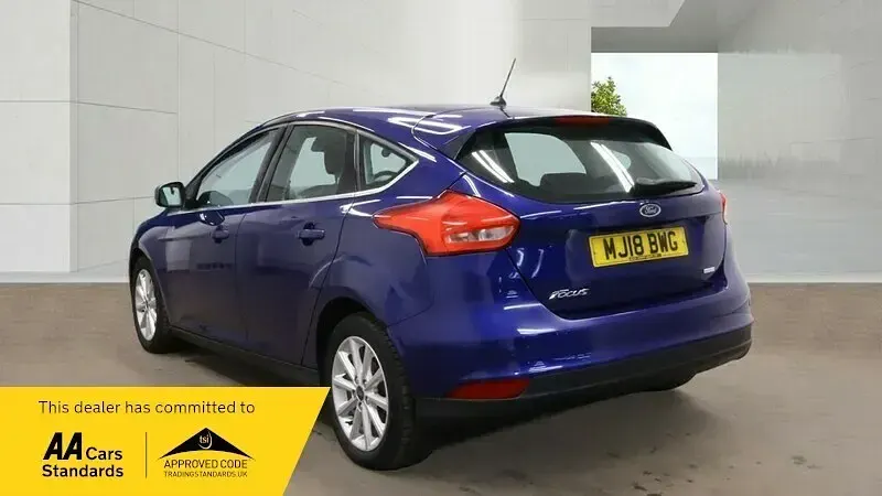 Usado Ford Focus Titanium 125 HP (91 kW) 2018 Azul Citadino