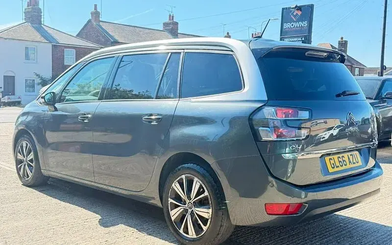 Used Citroën C4 SpaceTourer Flair 131 HP (96 kW) 2017 MPV
