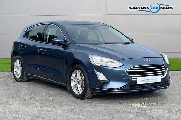 Used Ford Focus Zetec 100 HP (73 kW) 2019 Blue Hatchback