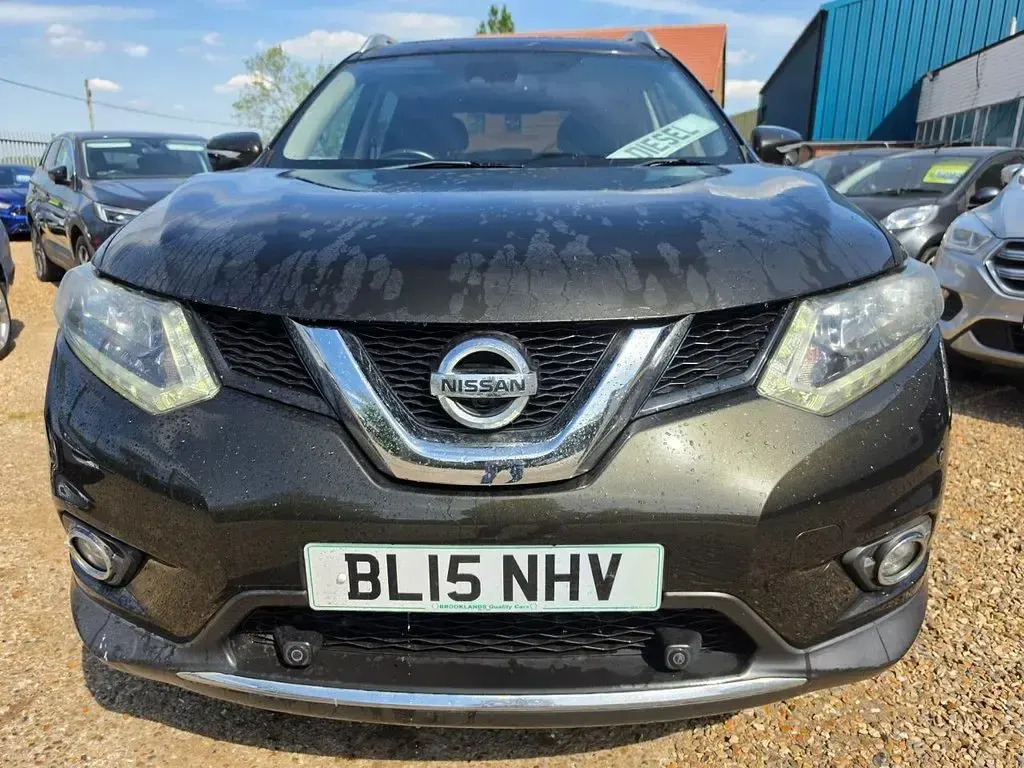Used Nissan X-Trail N-TEC 130 HP (95 kW) 2015 Green SUV