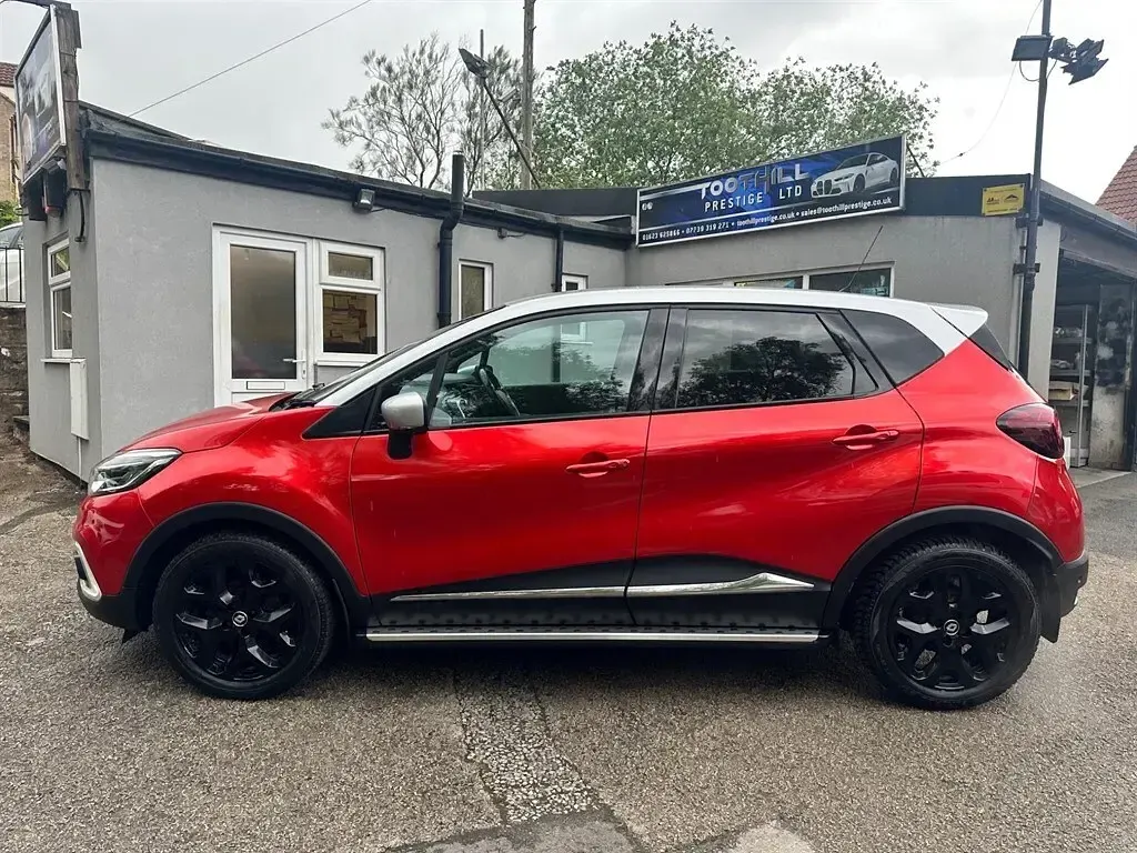 Used Renault Captur GT-Line 90 HP (66 kW) 2018 Red/silver SUV