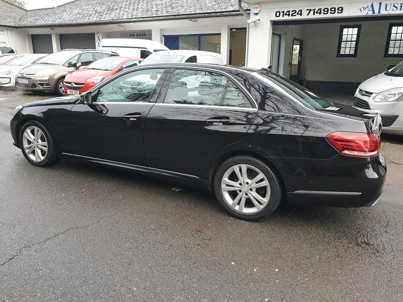Used Mercedes E220 SE 170 HP (125 kW) 2013 Black Sedan