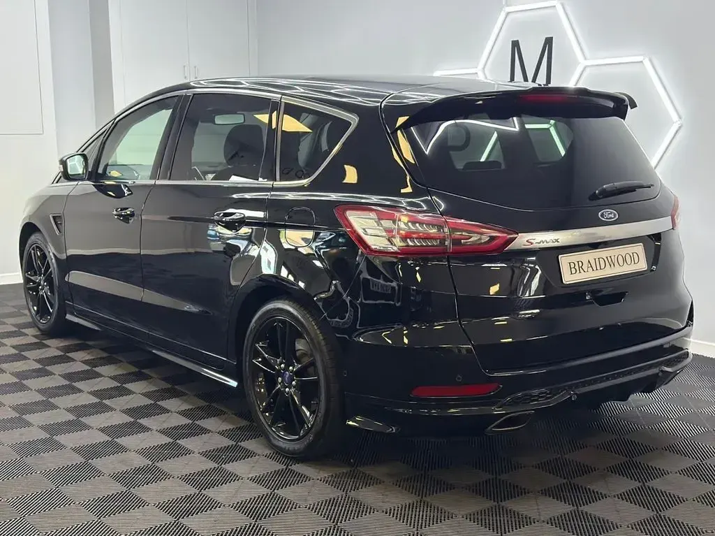 Used Ford S-MAX Sport 240 HP (176 kW) 2016 Black MPV