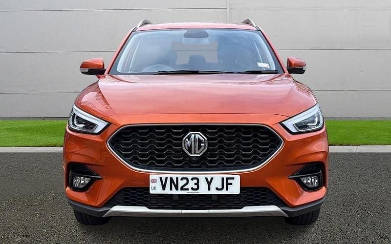 Used MG ZS Exclusive 111 HP (81 kW) 2023 Orange SUV