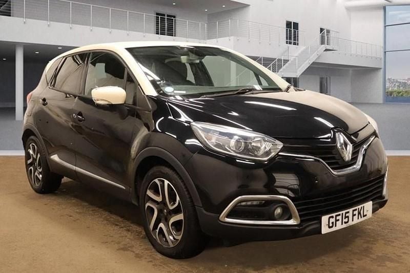 Used Renault Captur Dynamique 90 HP (66 kW) 2015 Black SUV