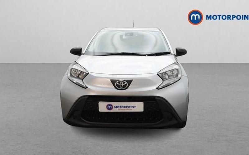 Used Toyota Aygo X PURE 72 HP (52 kW) 2025 SUV