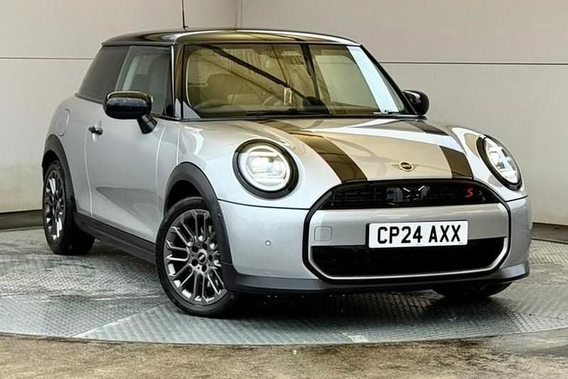 Used Mini Cooper Classic 204 HP (150 kW) 2024 Silver Hatchback