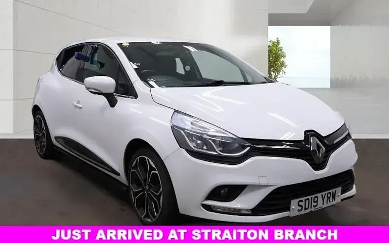 Used Renault Clio Iconic 90 HP (66 kW) 2019 Hatchback