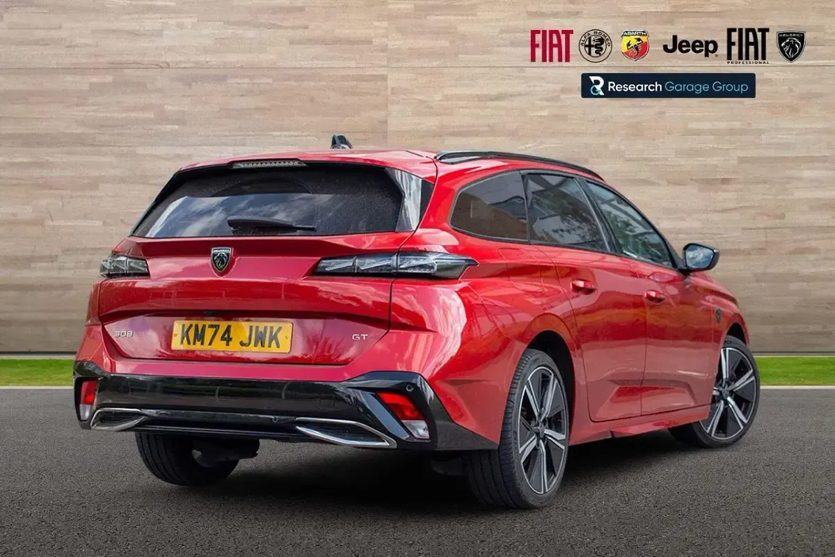 Used Peugeot 308 SW GT 129 HP (94 kW) 2024 Red Estate