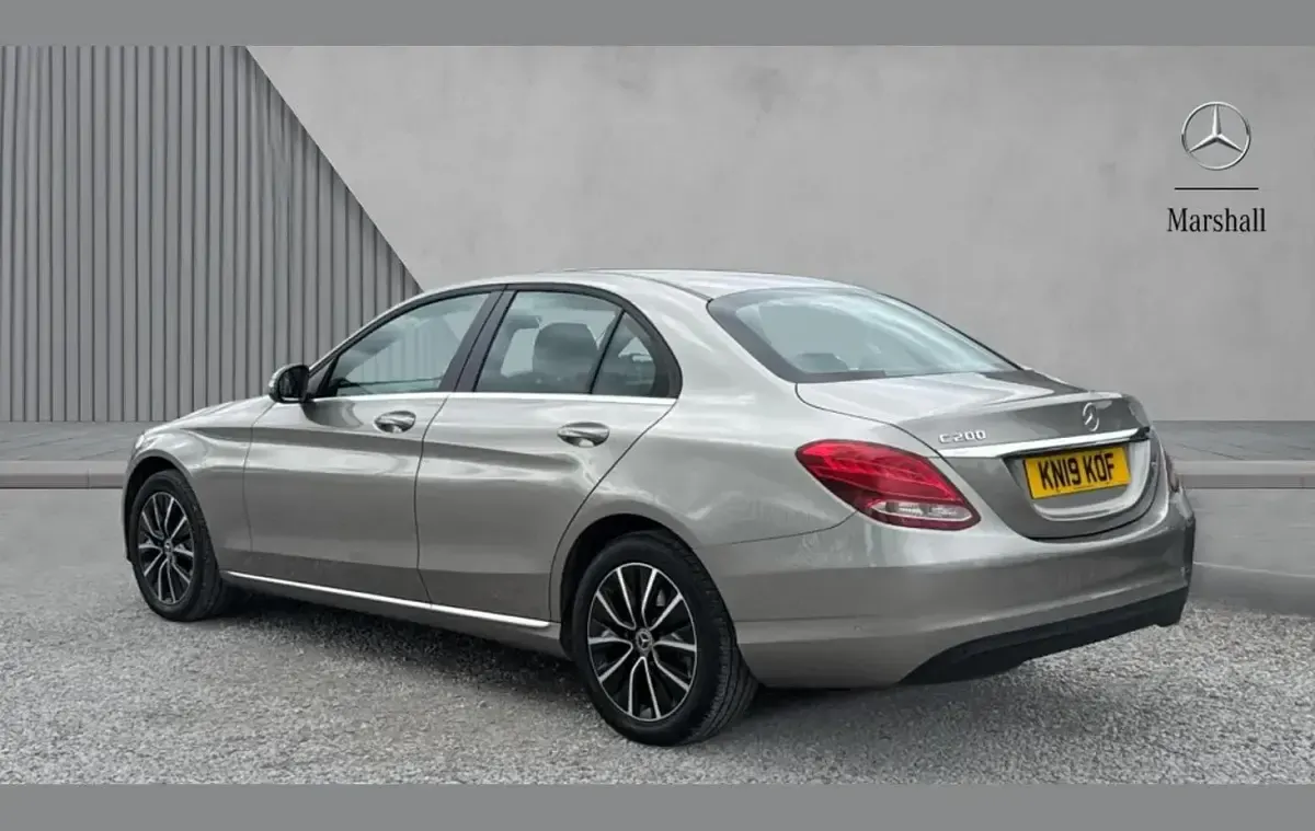 Second-hand Mercedes C200 SE 180 CP (132 kW) 2019 Argintiu Berlinǎ