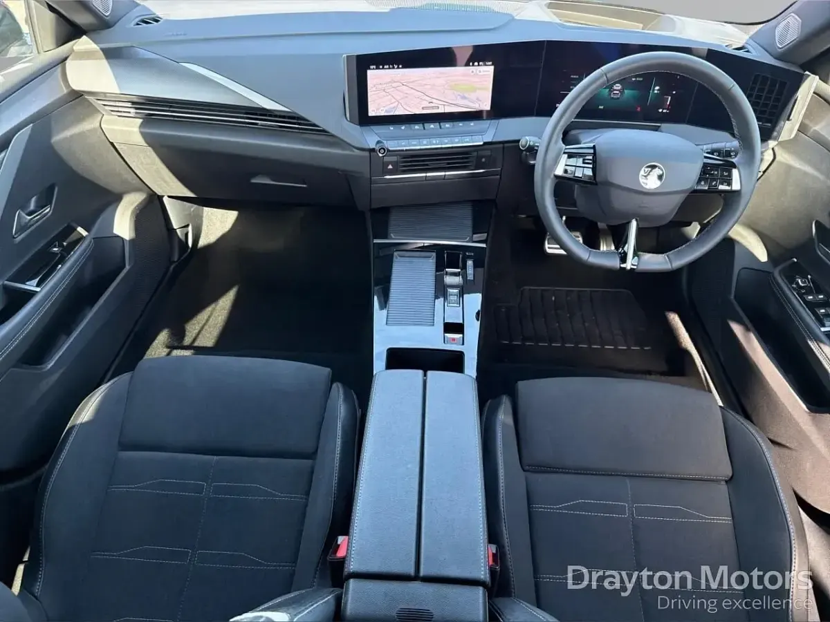 Gebraucht Vauxhall Astra Ultimate 114 kW (156 PS) 2025 Blau Kleinwagen