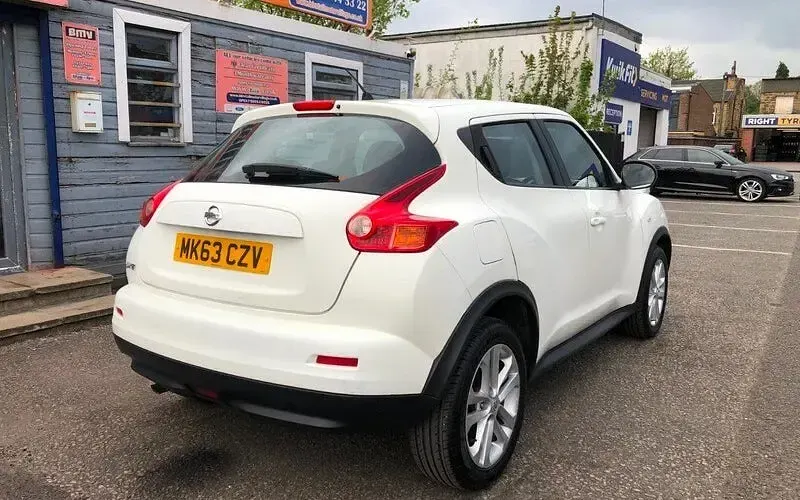 Used Nissan Juke Acenta 117 HP (86 kW) 2013 White SUV