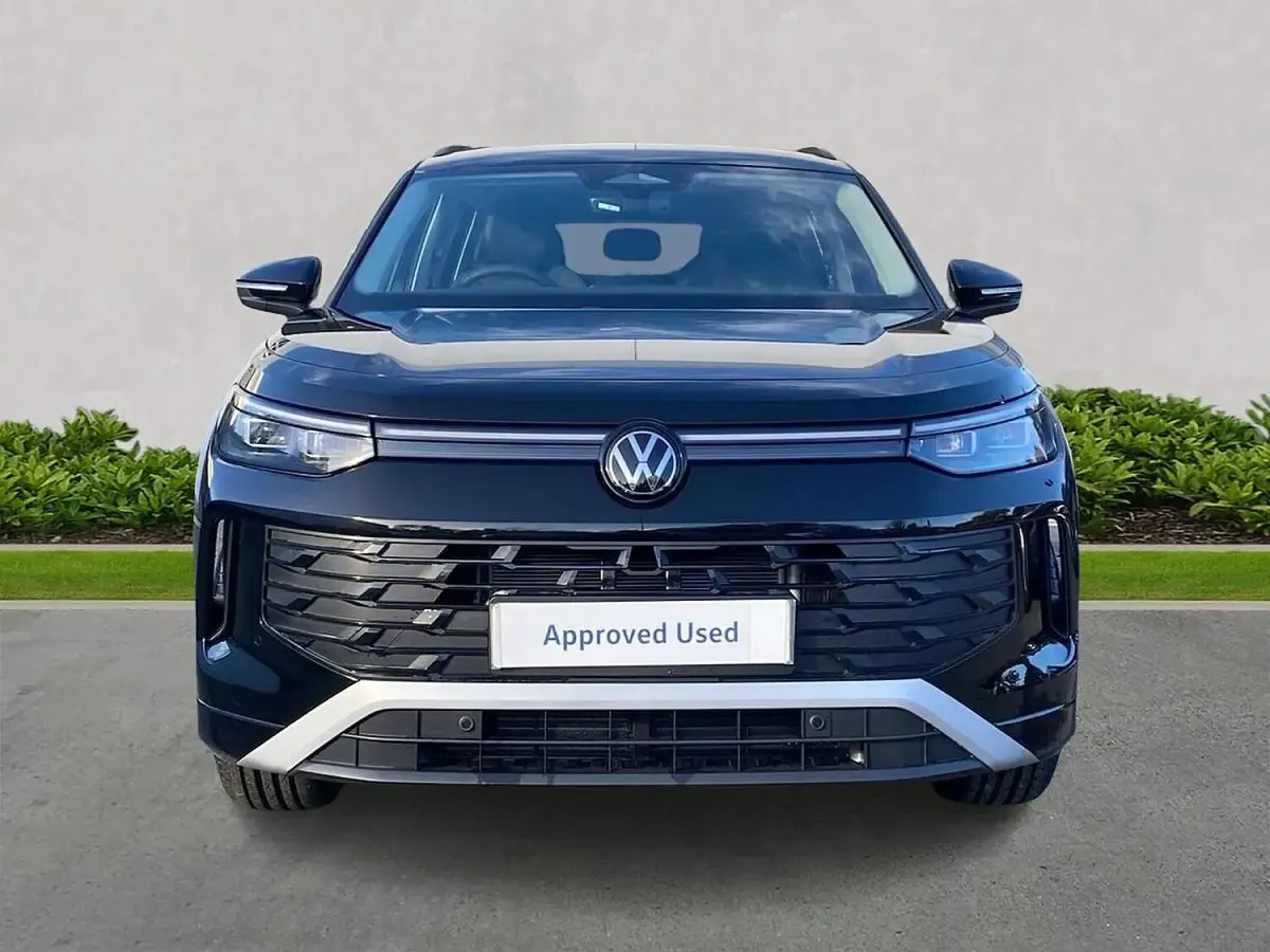 Used VW Tayron Life 150 HP (110 kW) 2025 Black SUV