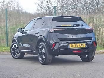 Usado Vauxhall Mokka Ultimate 130 HP (95 kW) 2025 Preto SUV