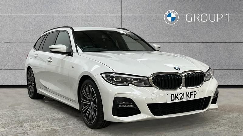White Used 2021 BMW 320 M Sport Estate | £25,995 (Fair price) - Image 1/4