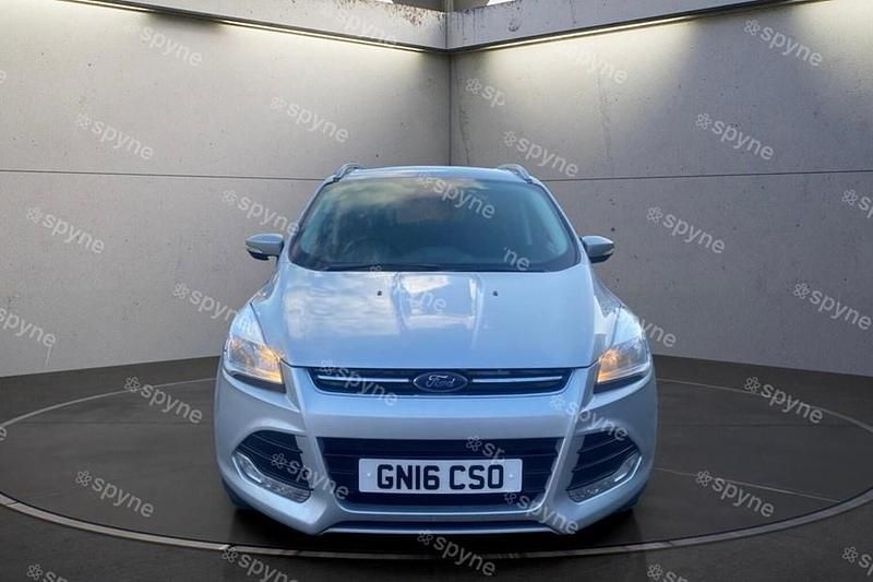 Used Ford Kuga Titanium 150 HP (110 kW) 2016 Silver SUV