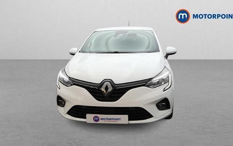 Used Renault Clio V Version S 101 HP (74 kW) 2020 White Hatchback