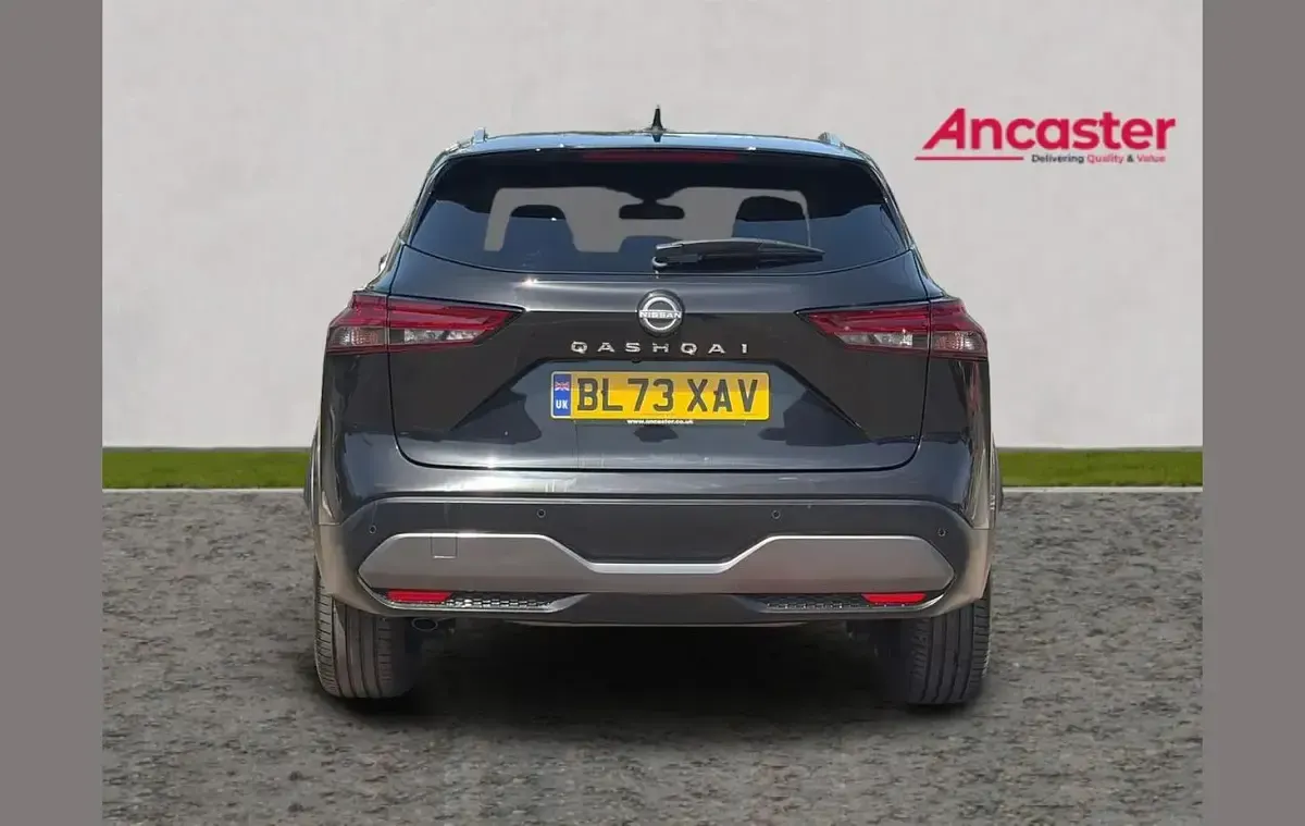 Used Nissan Qashqai N-Connecta 138 HP (101 kW) 2023 Black SUV