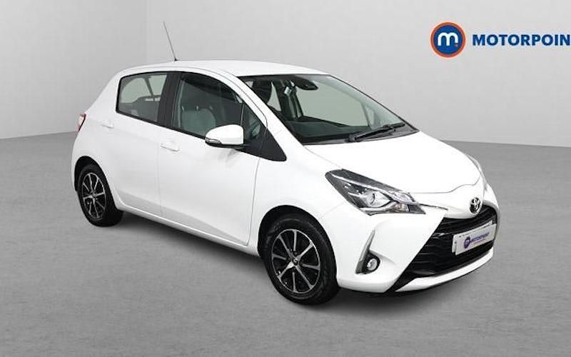 Used 2019 Toyota Yaris Hatchback | £11,849 (Fair price) - Image 1/4