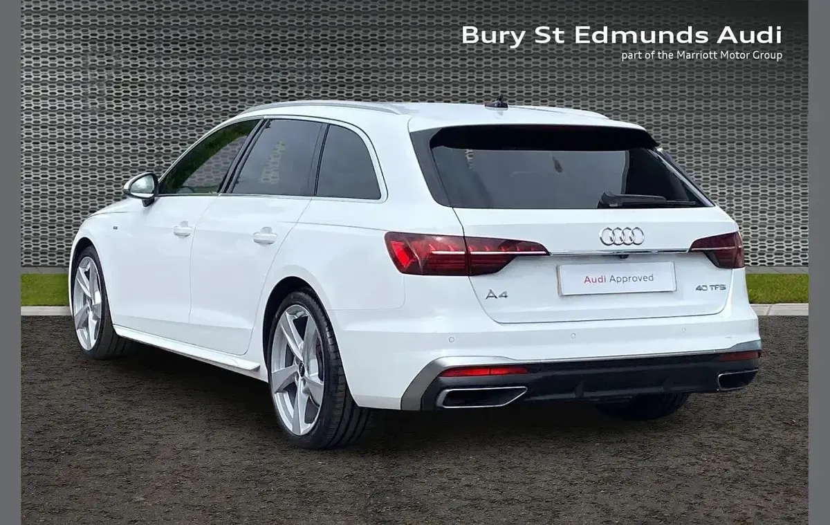 Used Audi A4 S-Line 200 HP (147 kW) 2024 White Estate