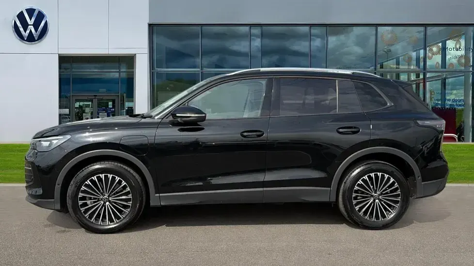 Used VW Tiguan Match 204 HP (150 kW) 2025 Grenadilla black SUV