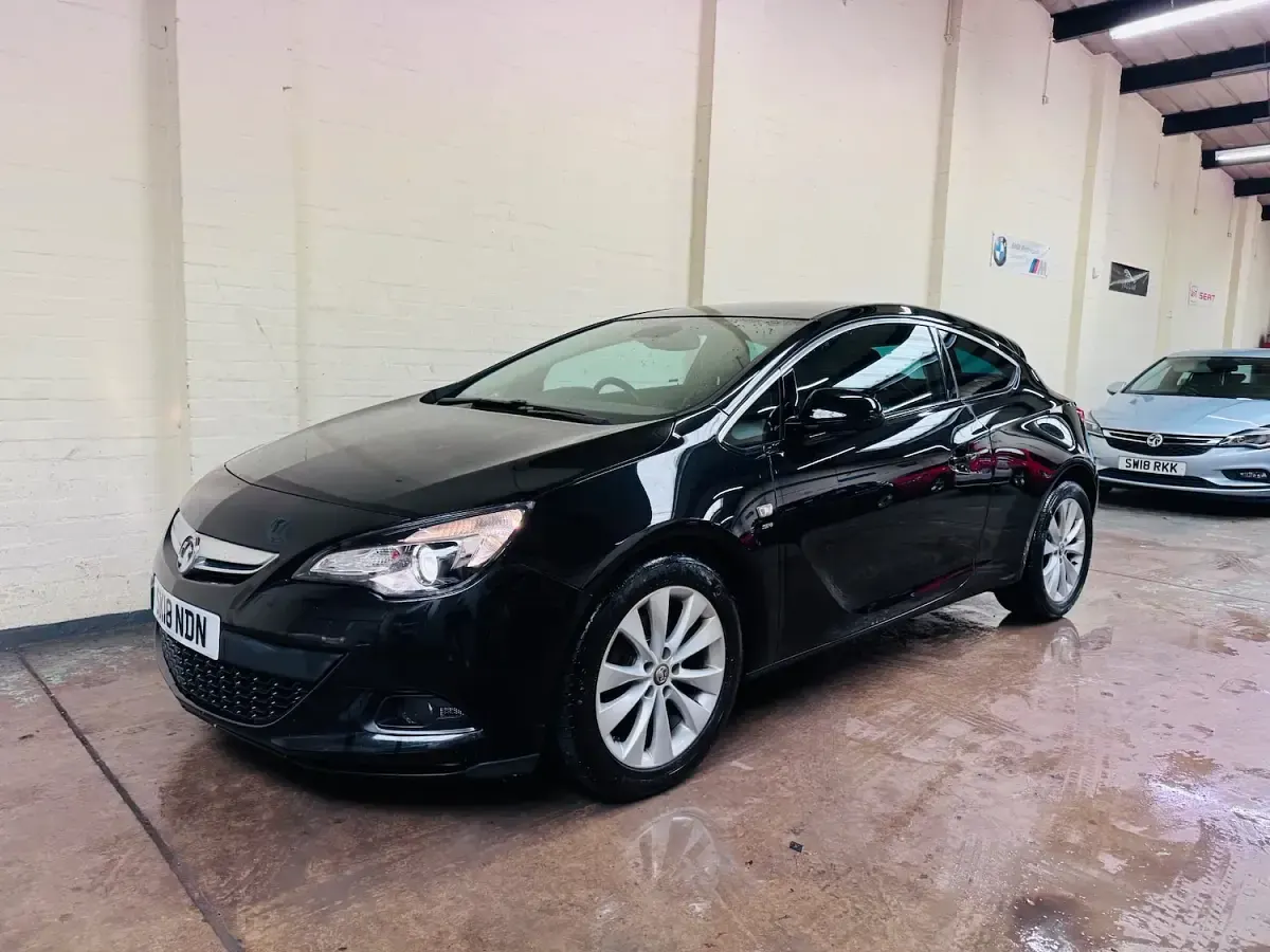 Used Vauxhall Astra GTC SRi 2018 Black Hatchback