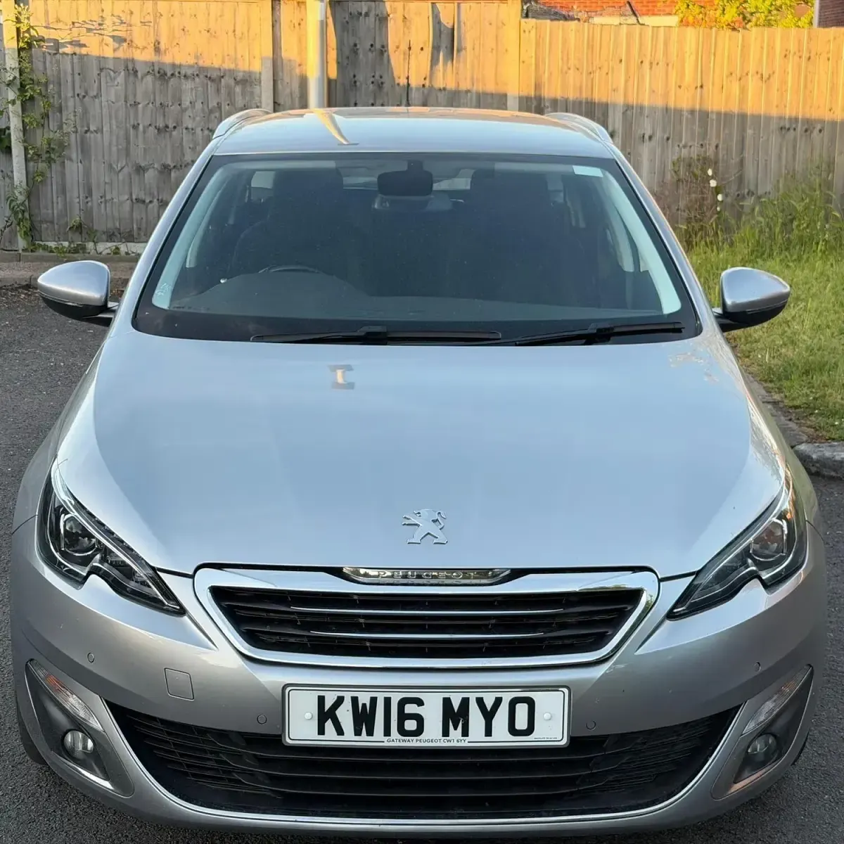 Used Peugeot 308 Allure 2016 Grey Estate