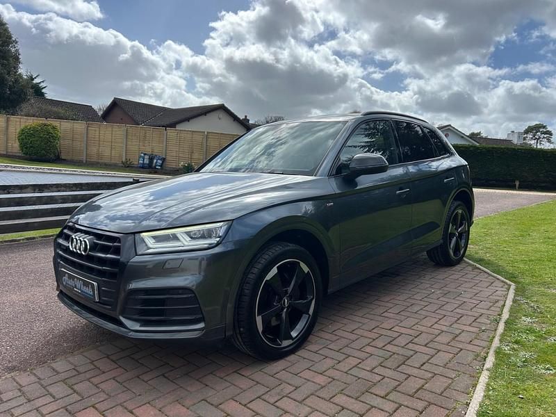 Used Audi Q5 Black Edition 190 HP (139 kW) 2019 Grey SUV