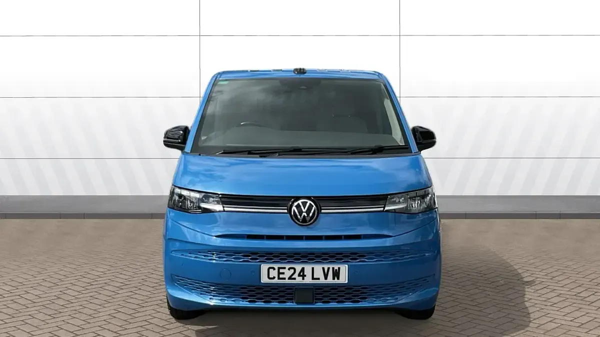 Used VW Multivan Life 150 HP (110 kW) 2024 Blue MPV
