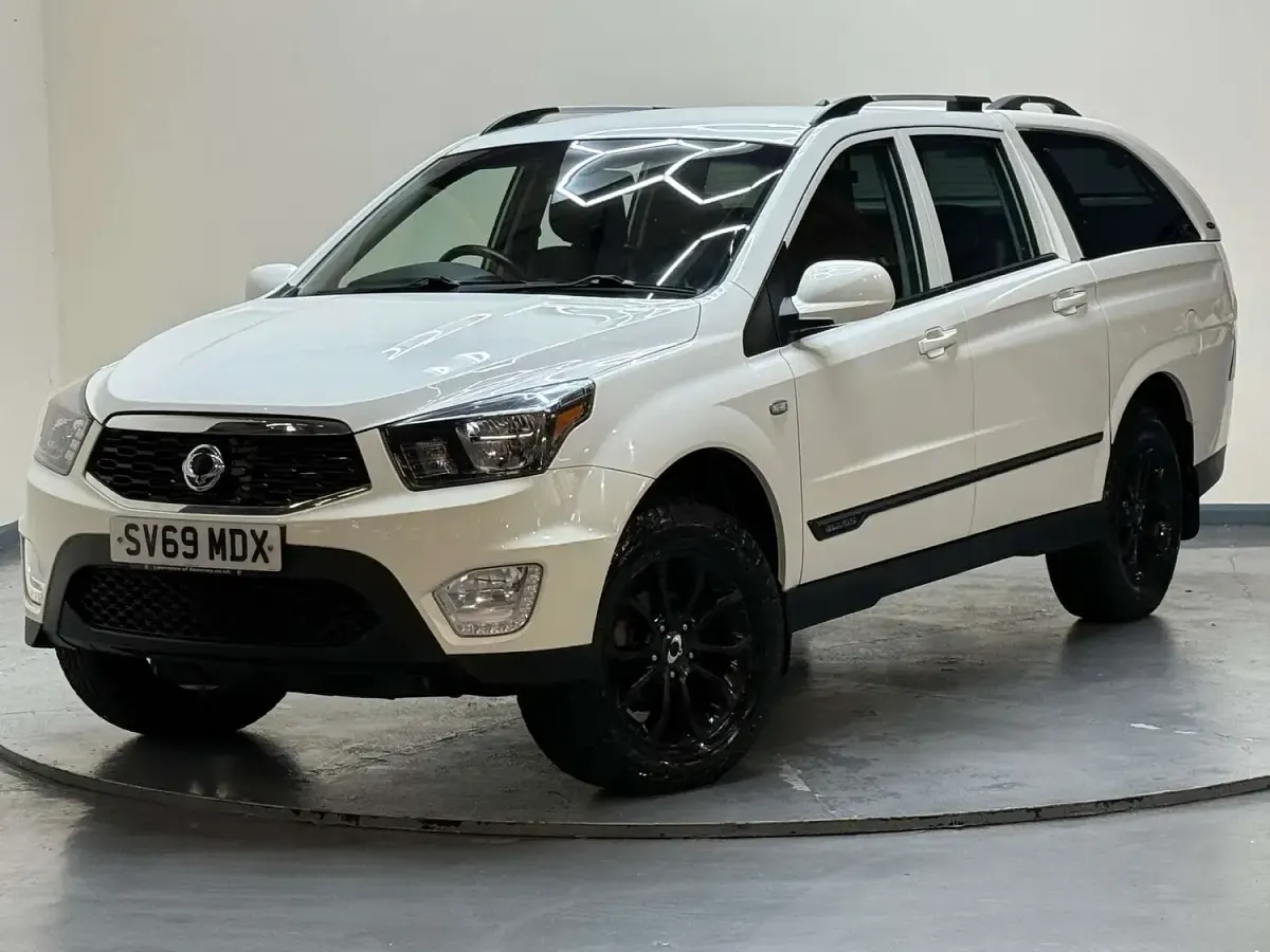 Used SsangYong Musso 181 HP (133 kW) 2019 White Pickup