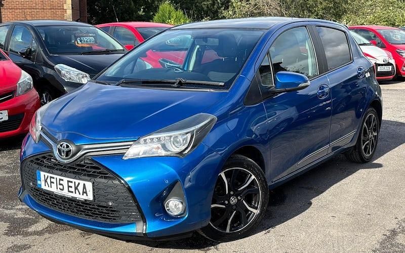 Used Toyota Yaris Sport 99 HP (72 kW) 2015 Hatchback