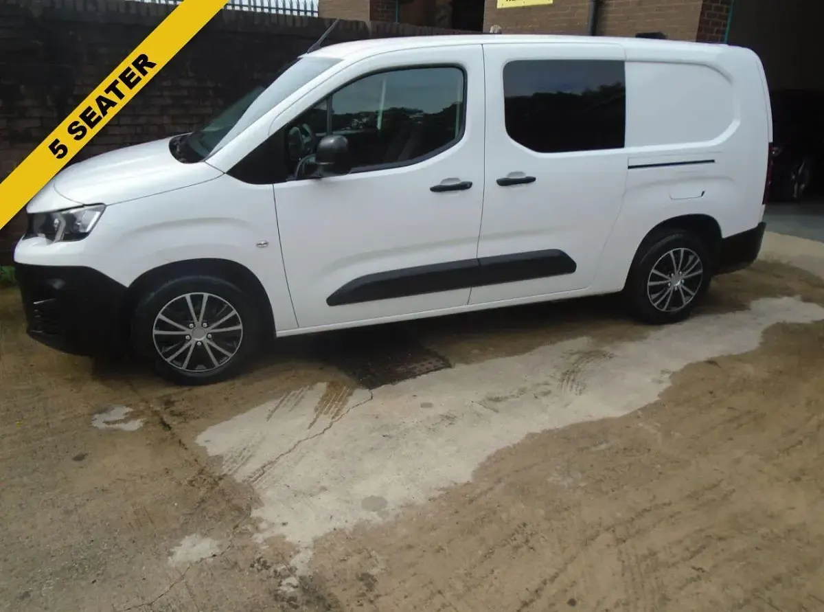 Used Peugeot Partner 131 HP (96 kW) 2020 White MPV