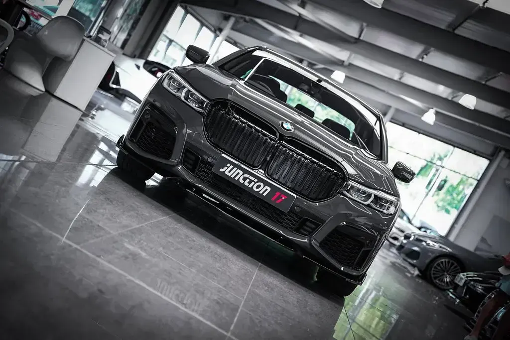 Used BMW 740 M Sport 335 HP (246 kW) 2022 Grey Sedan