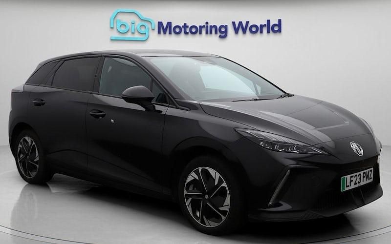 Used 2025 MG MG4 EV Trophy Hatchback | £14,400 (Good price) - Image 1/4