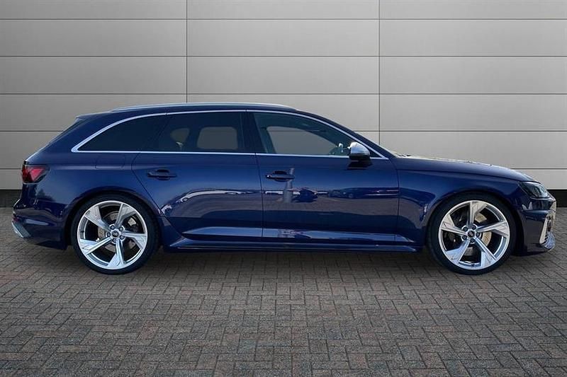Used Audi RS4 Design 450 HP (330 kW) 2021 Blue Estate