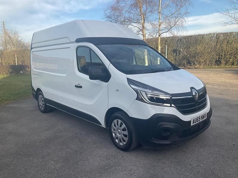 White Used 2019 Renault Trafic Business Van | £10,995 (Fair price) - Image 1/4