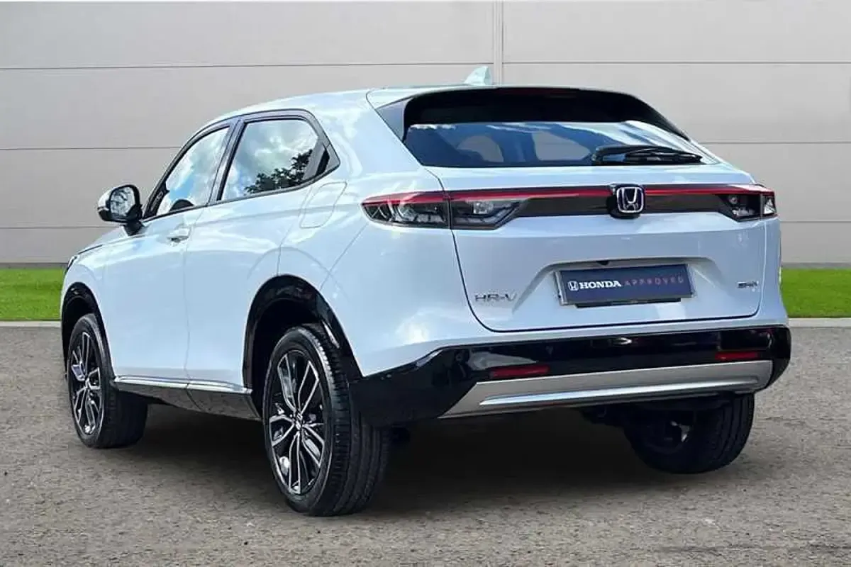 Used Honda HR-V Advance 131 HP (96 kW) 2022 White SUV