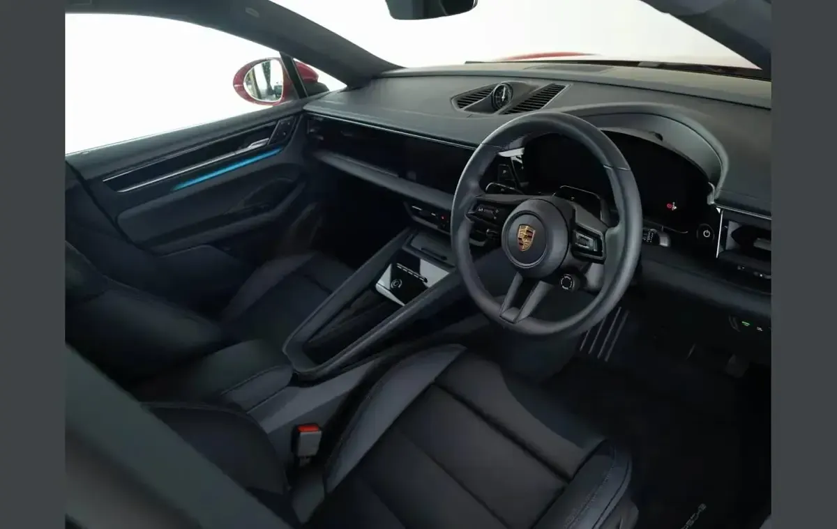 Used Porsche Macan 264 kW (360 HP) 2026 Red SUV