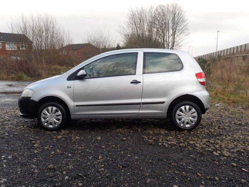 Używany VW Fox 54 KM (39 kW) 2008 Srebrny Hatchback