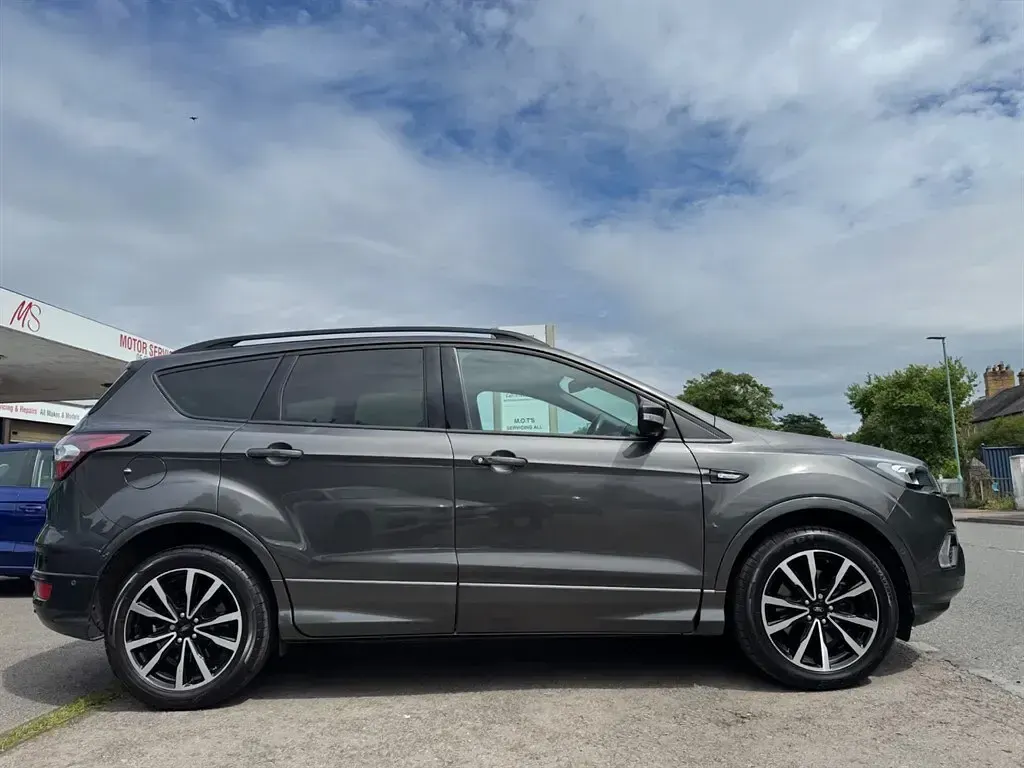 Used Ford Kuga ST-Line 150 HP (110 kW) 2019 Grey SUV