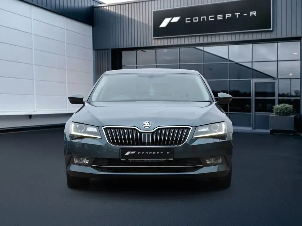 Used Skoda Superb SE L Executive 150 HP (110 kW) 2017 Grey Hatchback