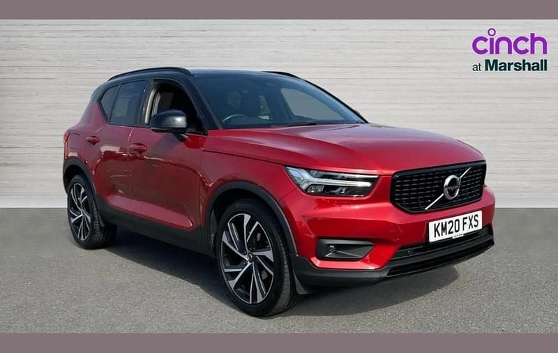 Usado Volvo XC40 R-Design 150 HP (110 kW) 2020 Vermelho SUV