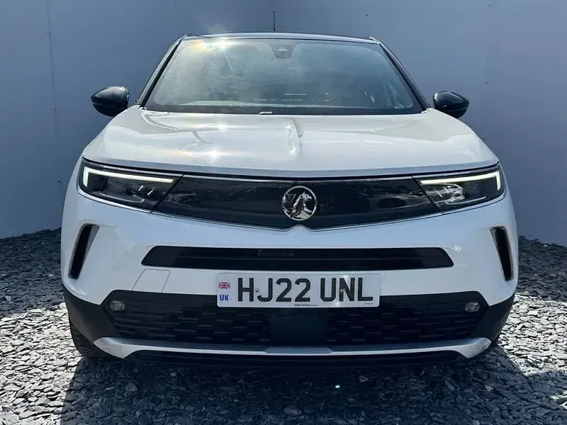 Used Vauxhall Mokka Edition 100 kW (136 HP) 2022 White SUV