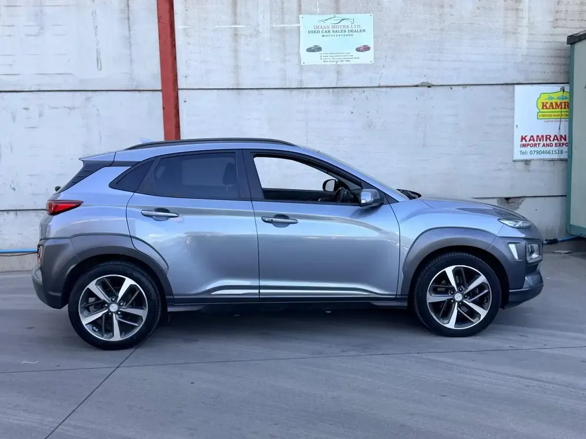 Used Hyundai Kona Premium 120 HP (88 kW) 2018 Silver SUV