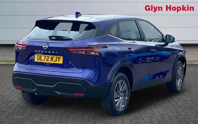 Used Nissan Qashqai Acenta Premium 158 HP (116 kW) 2023 Blue SUV